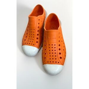 Native Jefferson Kids Slip-On Shoes Size J1 Orange Lightweight Washable